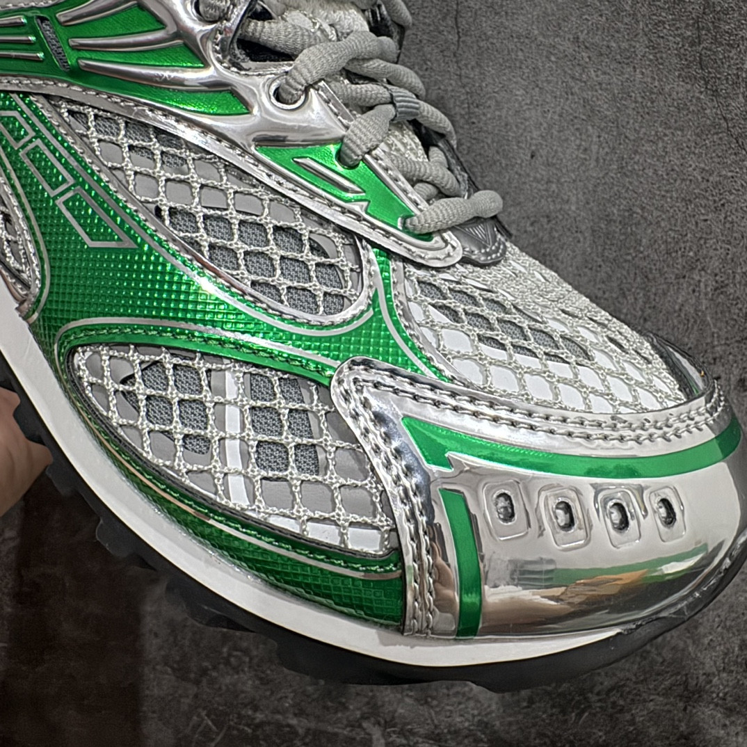 UA Bo*te*ga Ve*ne*ta Orbit Sneaker