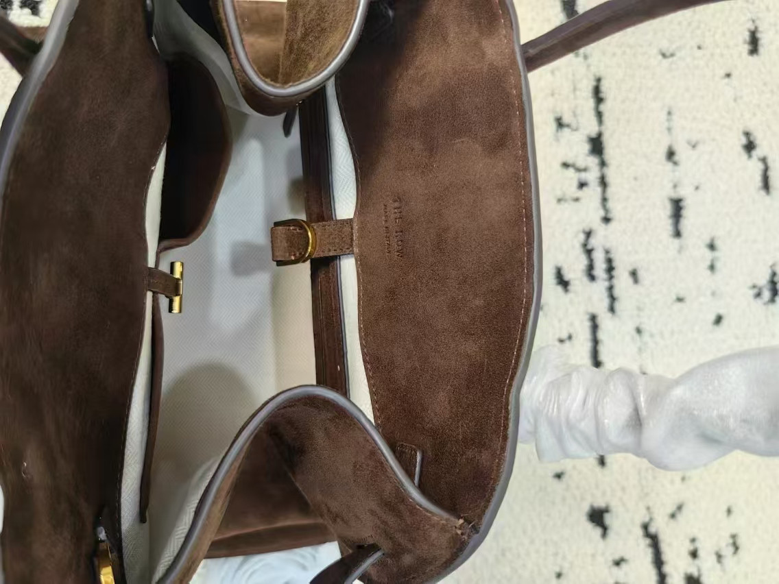 T*e R0w MARGAUX 12   32x15x25cm