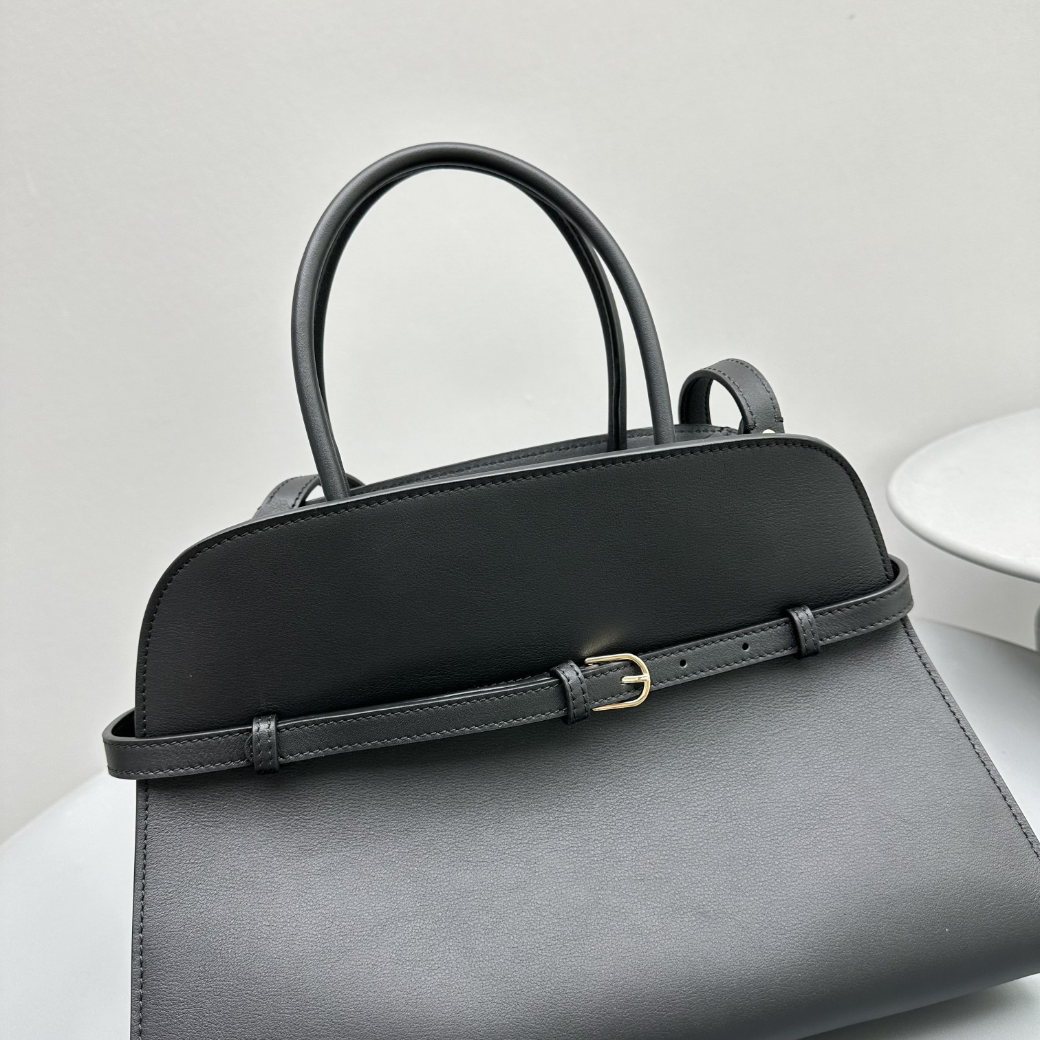 T*e R0w Margaux belt 12 32x15x25cm