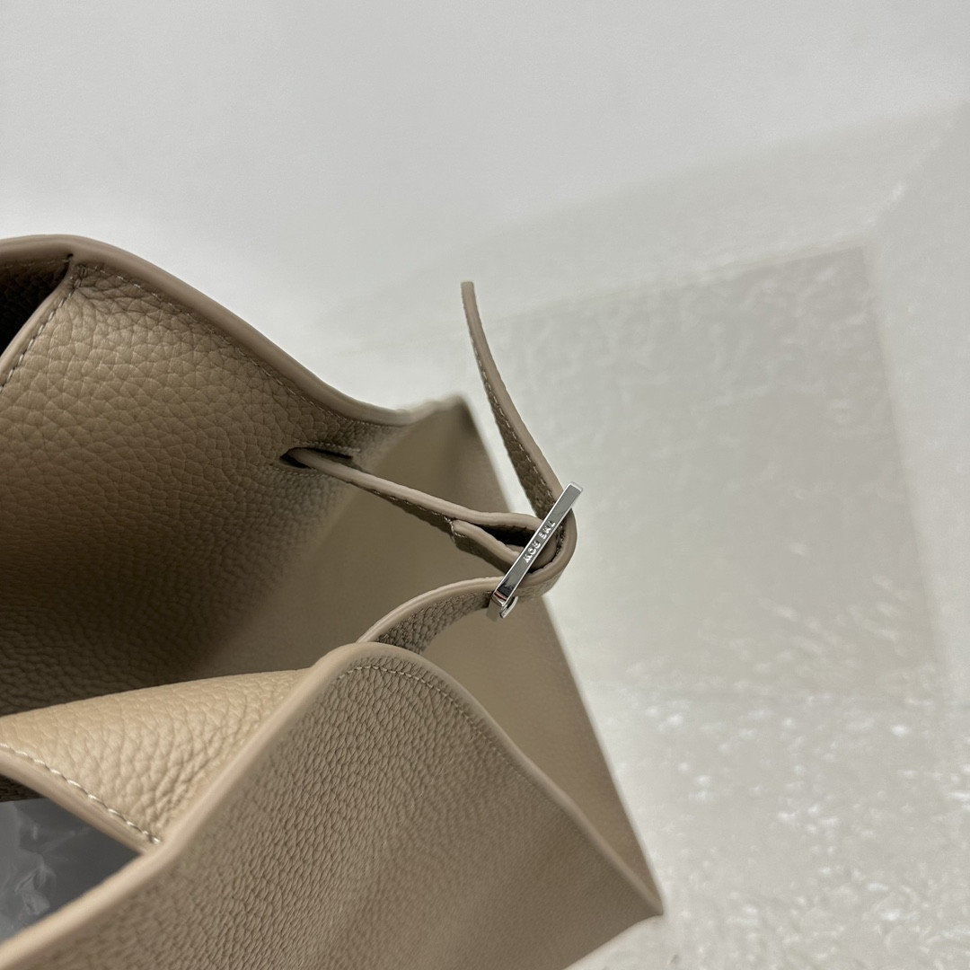 T*e R0w MARGAUX 15 38.5x16x30cm