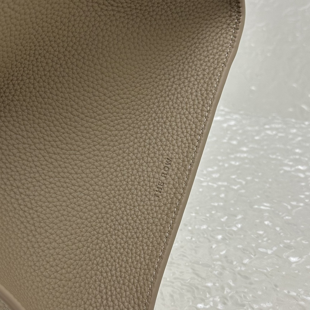 T*e R0w MARGAUX 15 38.5x16x30cm