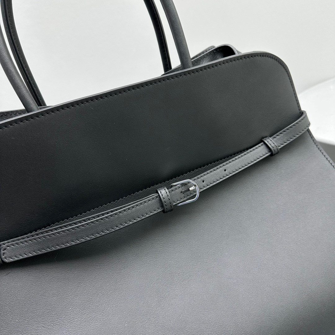 T*e R0w Margaux belt 15 38.5x16x30cm