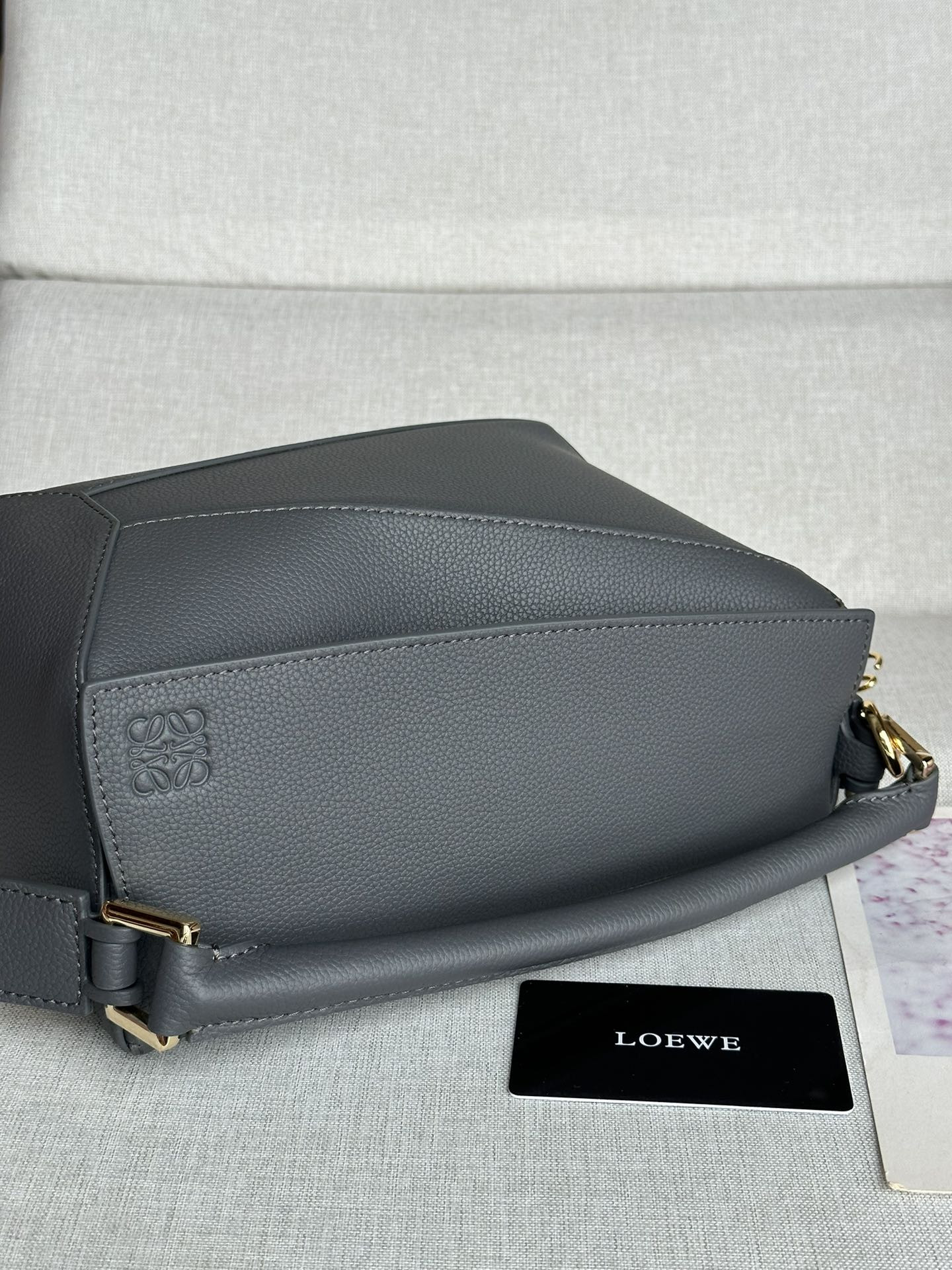 L0ew* Small Puzzle bag in classic calfskin (Dark Gray) 24x10.5x16.5cm