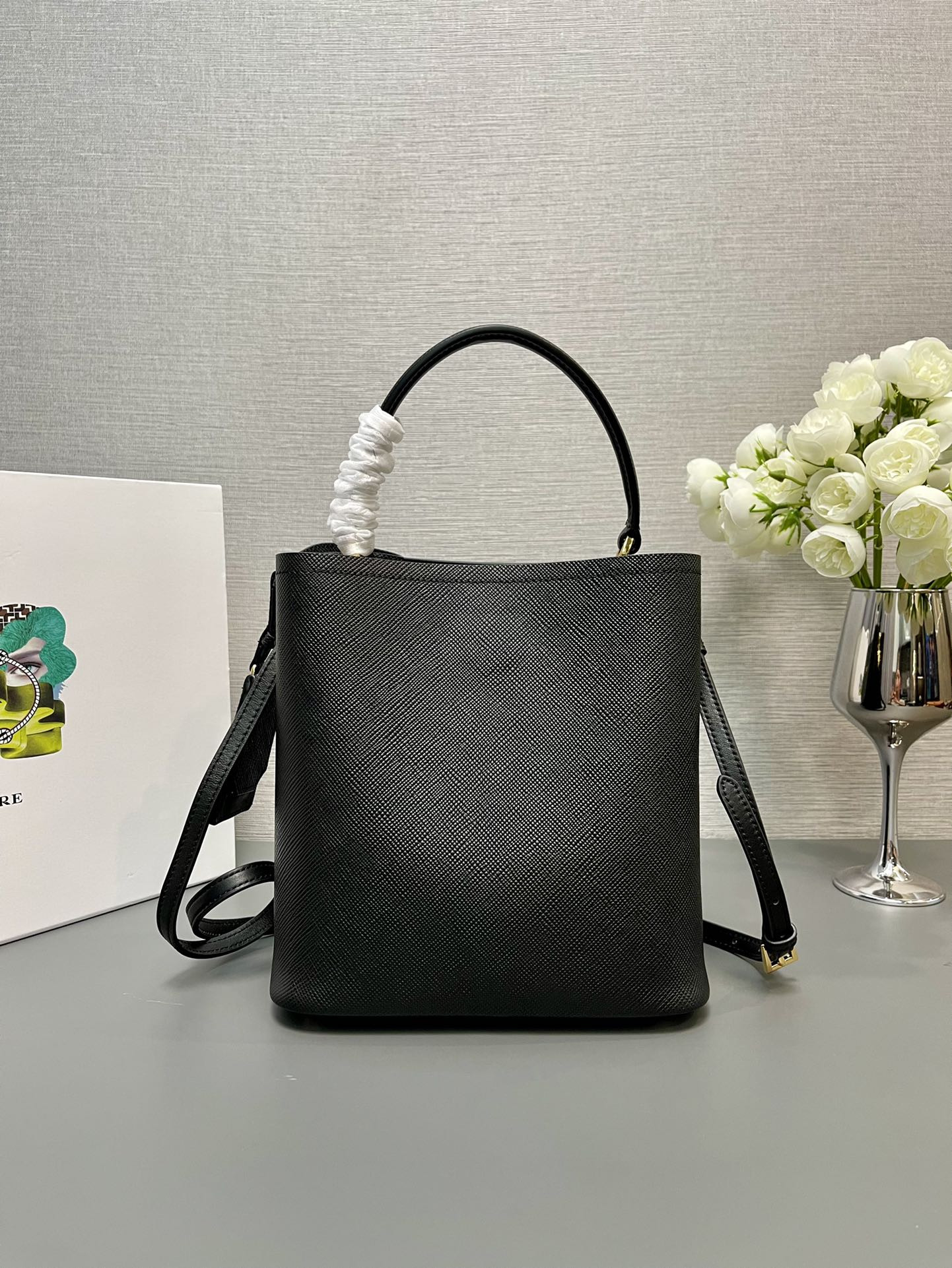 Pra*a Medium Saffiano Leather Pra*a Panier Bag 22.5x 21.5x13cm