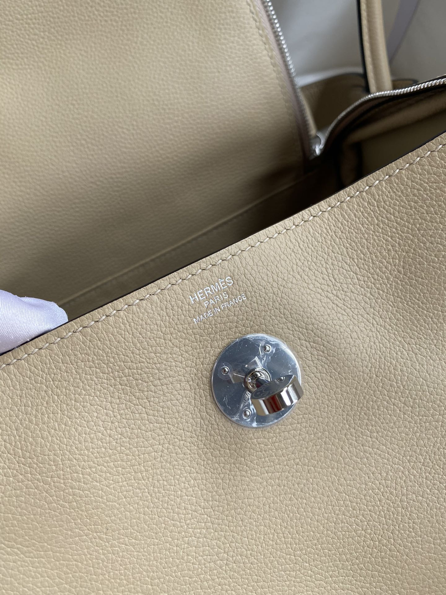 H**mes Lindy 26cm