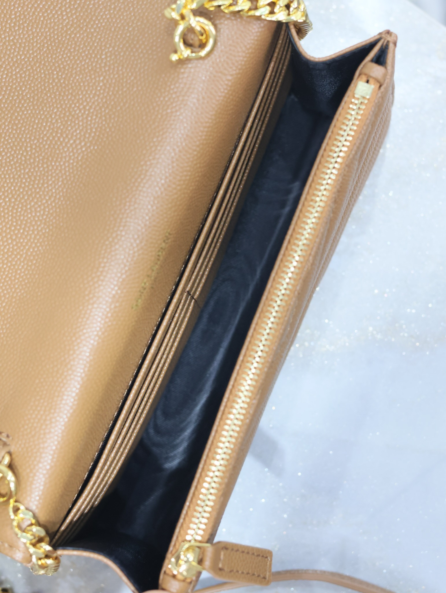 Y*L Cassandra WOC envelope chain wallet in grained poudre leather 19 x 12.5 x 3.5 cm