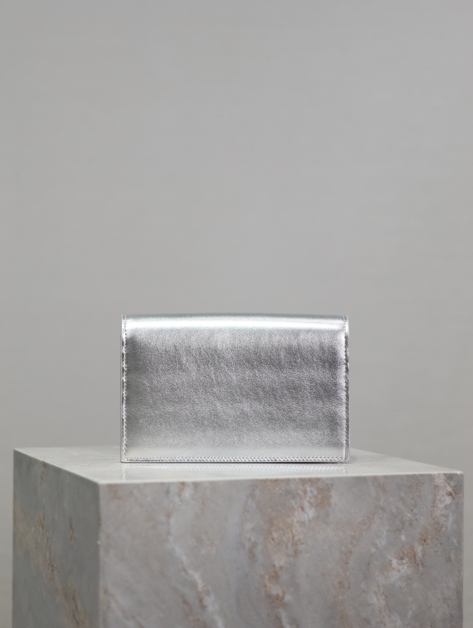 Y*L Cassandra WOC envelope chain wallet 19x12.5x3.5cm