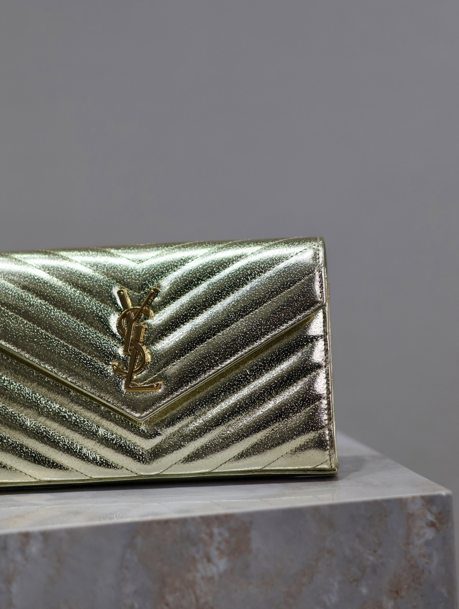 Y*L Cassandra Monogram Classic Chain Wallet 22.5 x 14 x 4cm