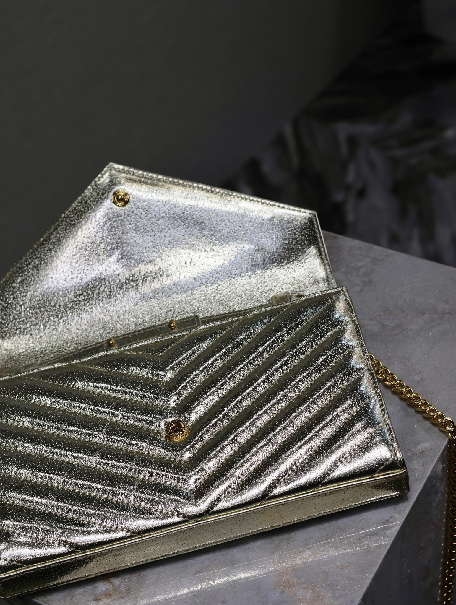 Y*L Cassandra Monogram Classic Chain Wallet 22.5 x 14 x 4cm