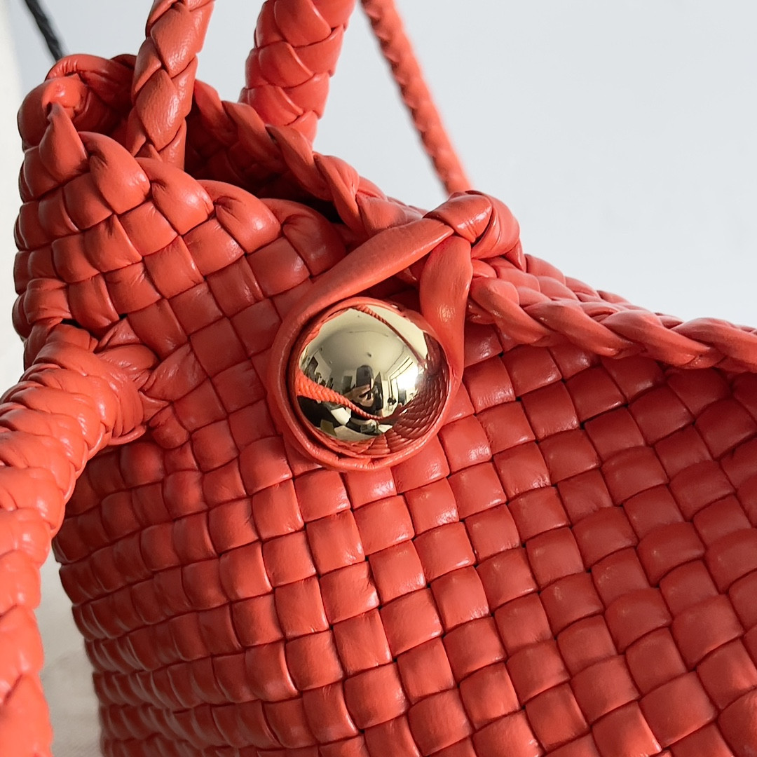 Bo*te*ga Ve*ne*ta Small Tosca 16.5x20x7cm