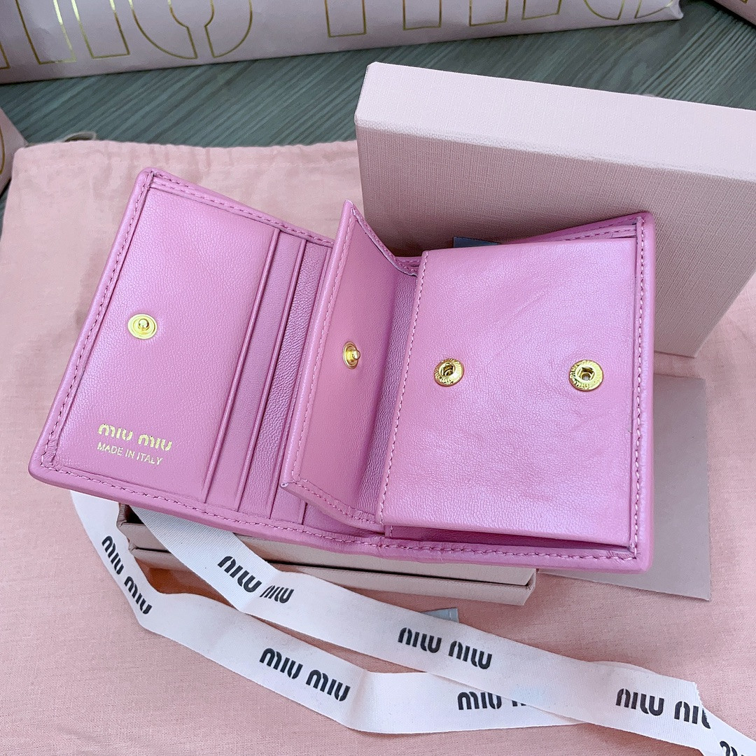 Miu Miu Small matelassé nappa leather wallet 11.2x8.5cm