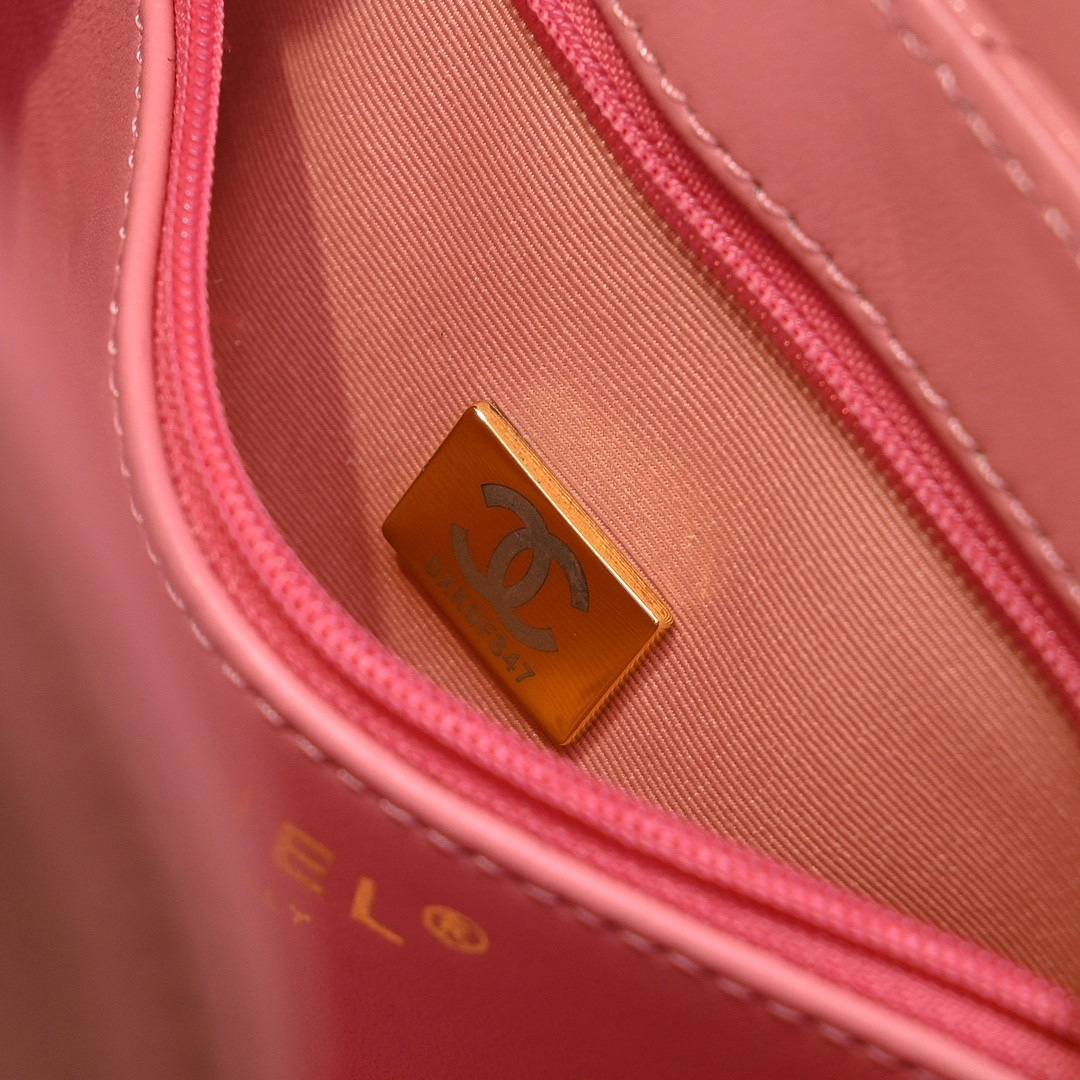 Ch*el KELLY 13x19x7cm