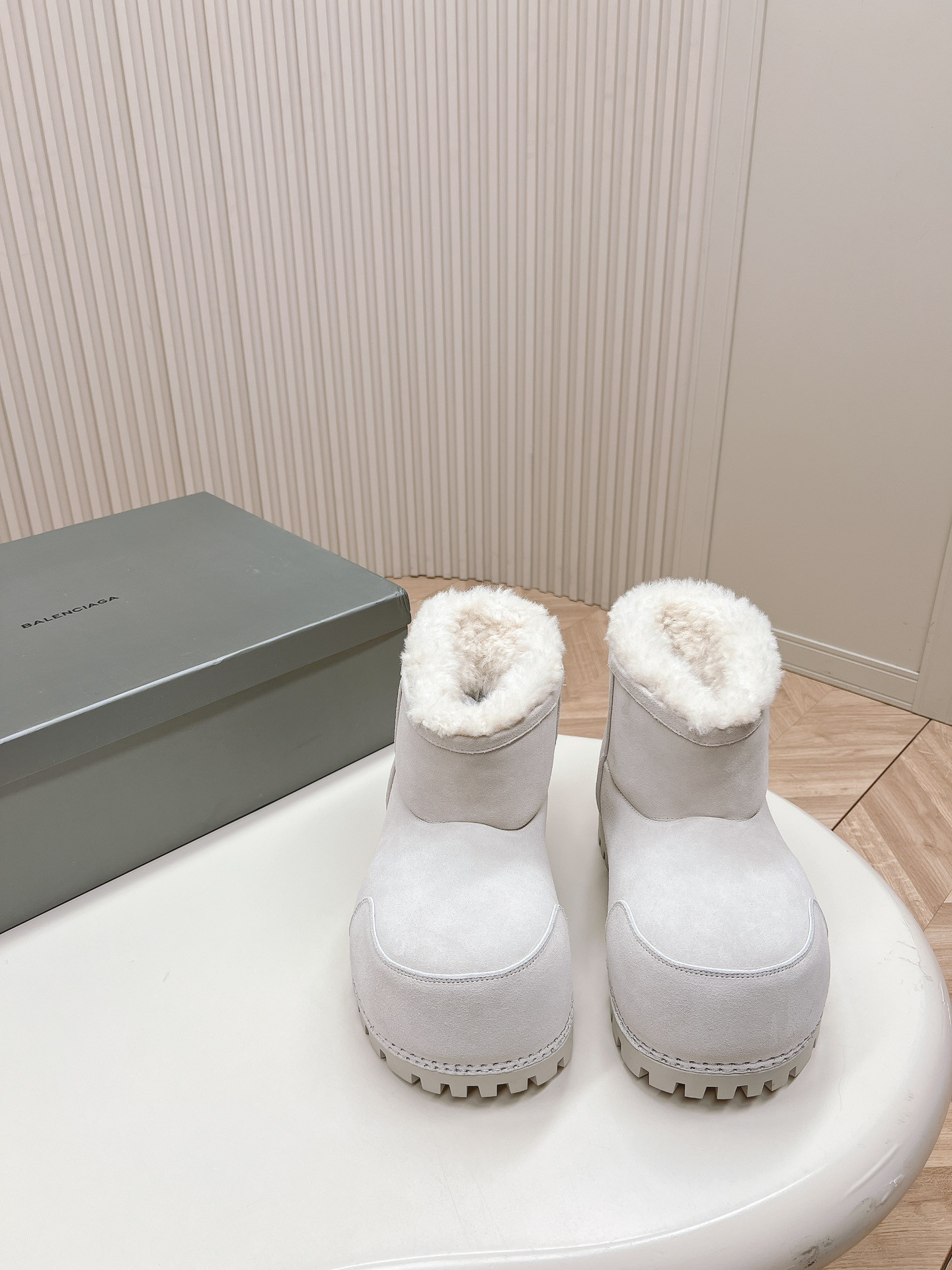 UA Ba*len*cia*ga Snow Boot