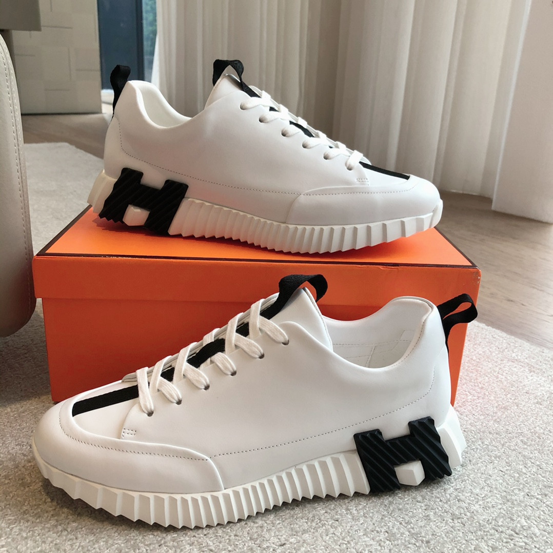 UA Hermès Bouncing Sneaker