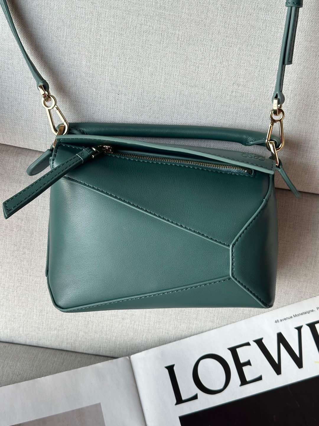 L0ew* Mini Puzzle bag in classic calfskin 18x12.5x8cm