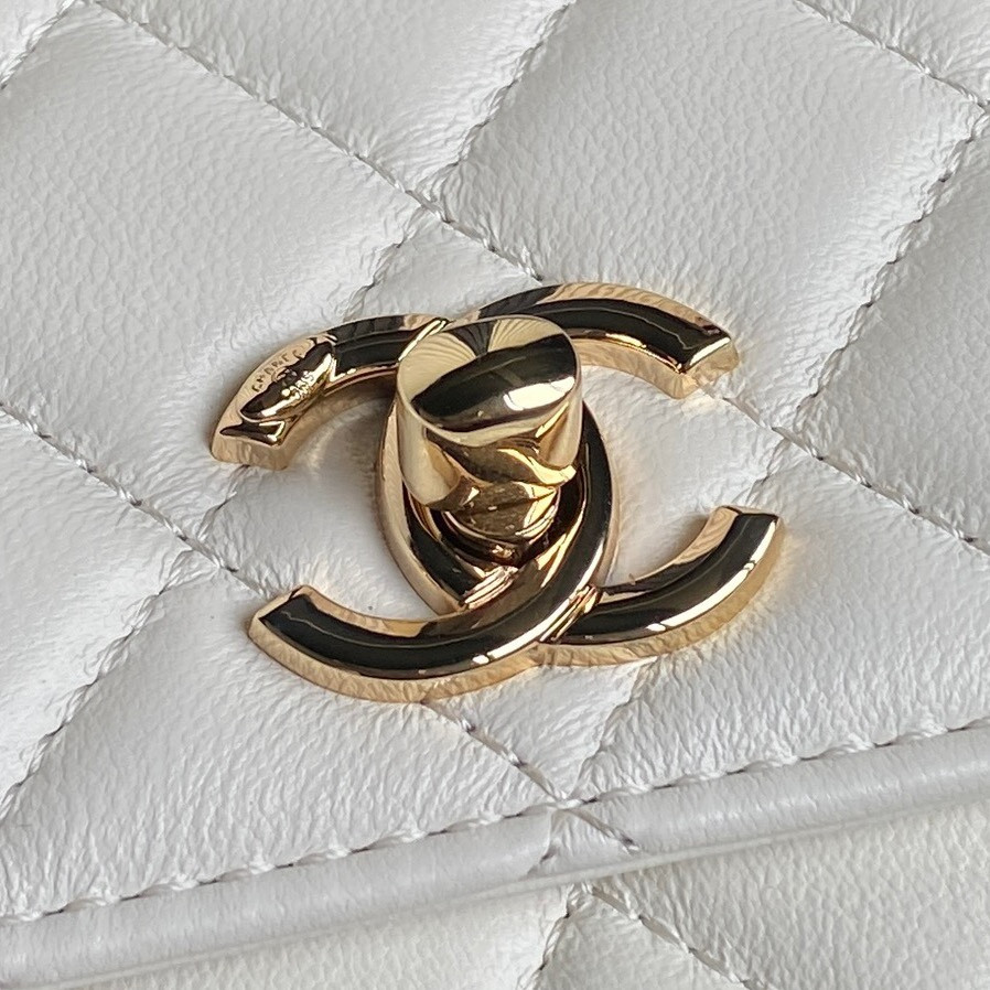 Ch*el 24B trendy cc 18.5cm