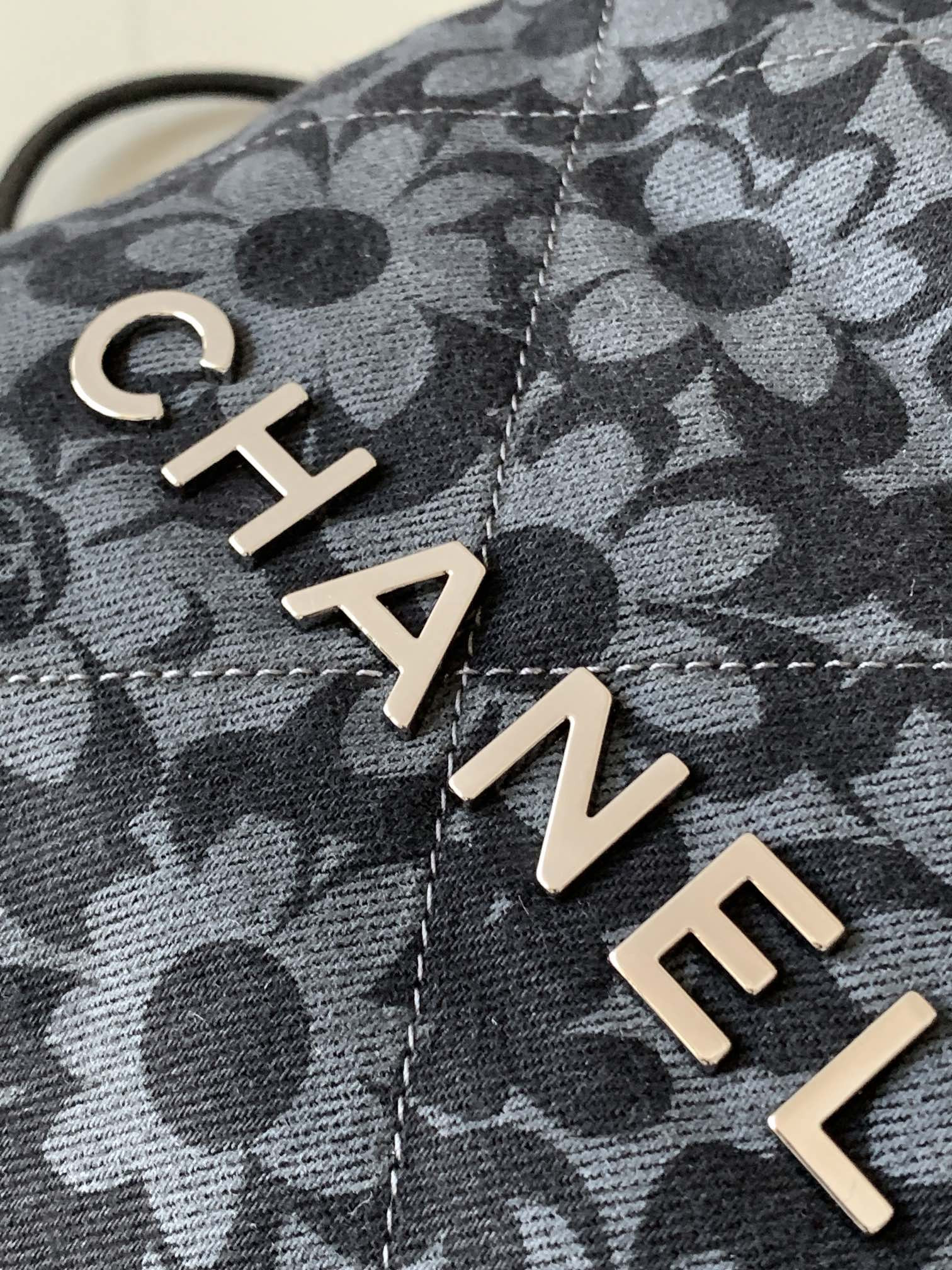 Ch*el 22 MINI HANDBAG 20x19X6cm