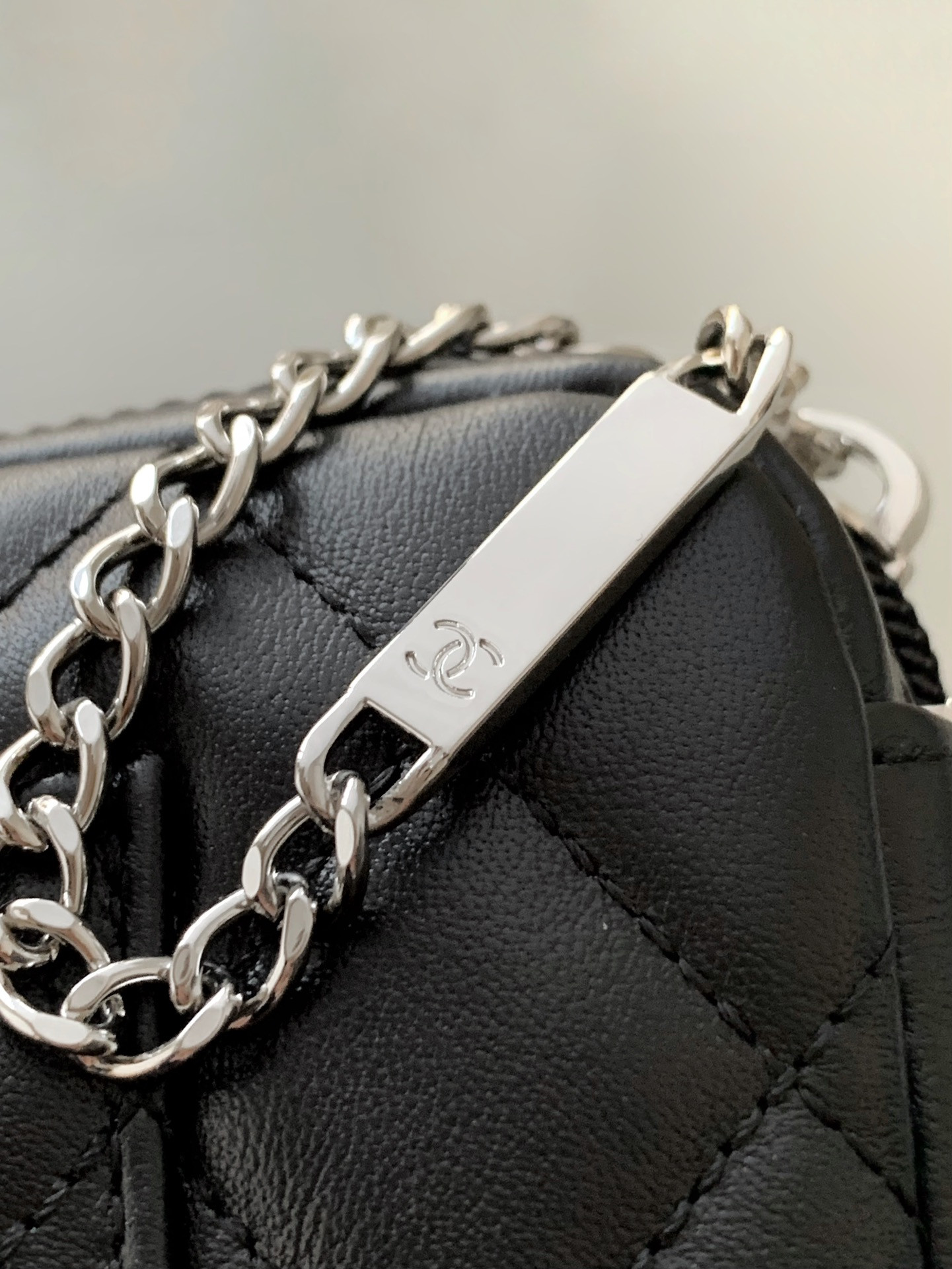 Ch*el Cambon Hobo Bag 20x12x3cm