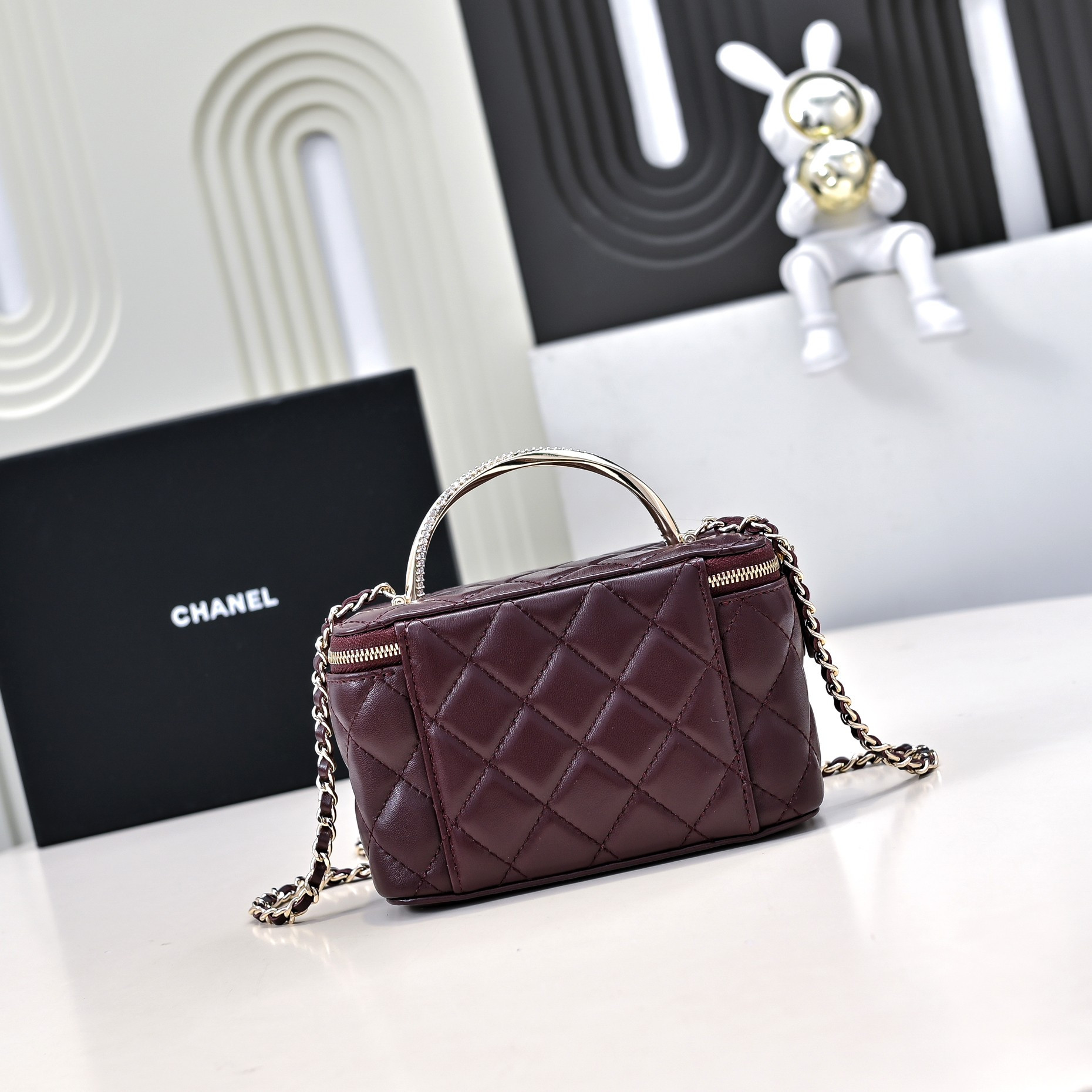 Ch*el Clutch With Chain 17cm