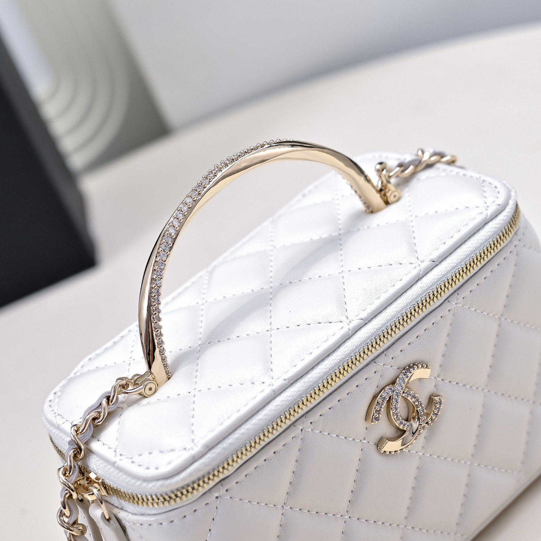 Ch*el Clutch With Chain 17cm