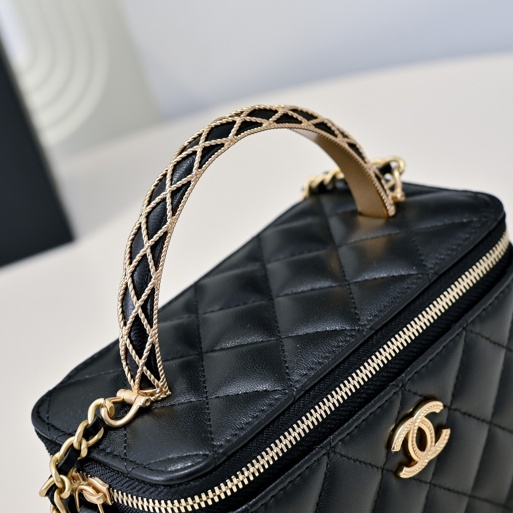 Ch*el Clutch With Chain 17cm