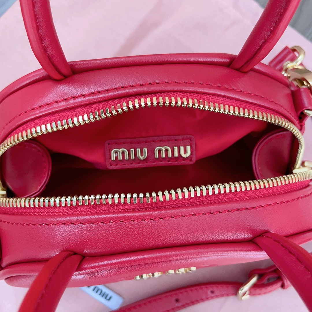 Miu Miu Dumpling bag 18X11.5X8cm