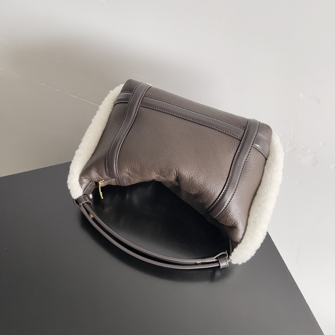 Bo*te*ga Ve*ne*ta Mini Wallace 20x13x9.5cm