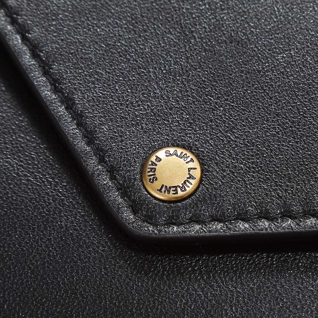 Y*L LOULOU medium in MATELASSÉ lambskin 29x17x8cm