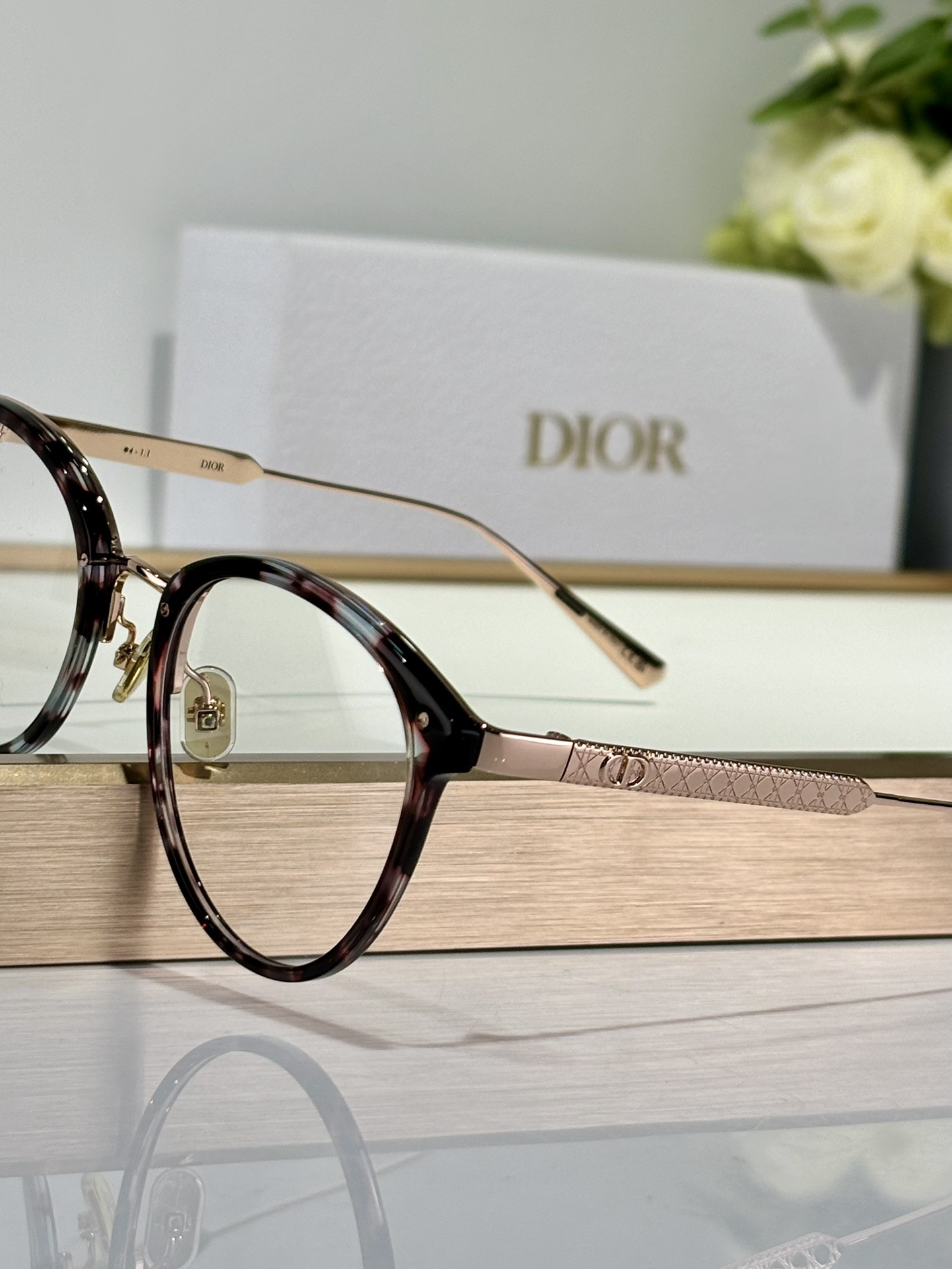 D*0r Glasses Mini CD A6L 51-20-145