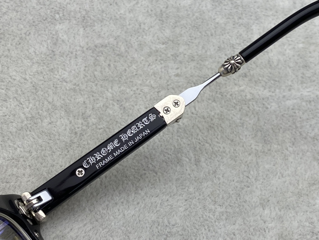 Ch**me He**ts Glasses BKSS 53-19-143