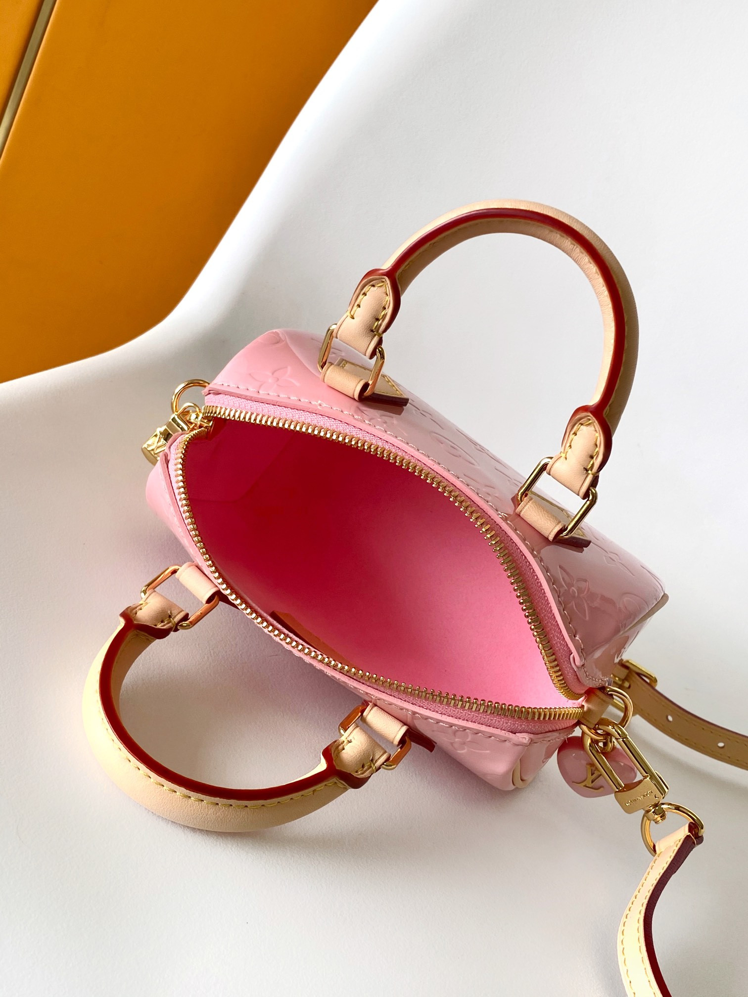 LV Nano Speedy M81879 16x10x7.5cm