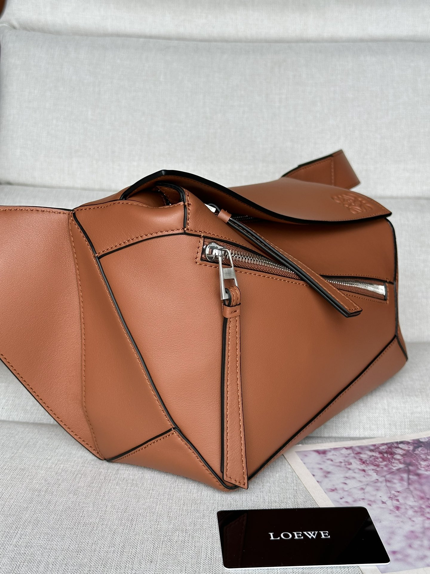L0ew* Small Puzzle bumbag in classic calfskin 24x10.5x16cm