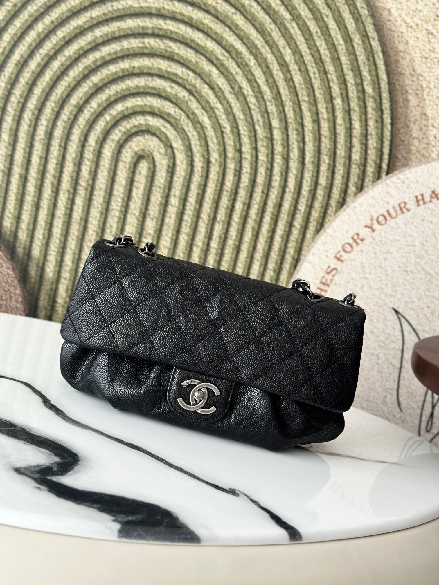 Chane Vintage Flap Cloud Bag 30x18x4cm