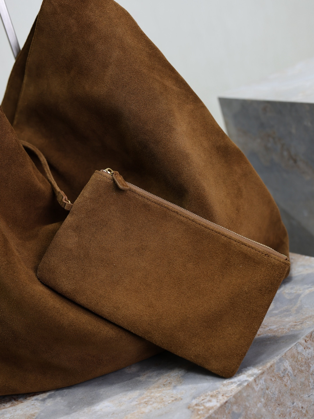 Y*L Amalia (suede) 42x50x1cm