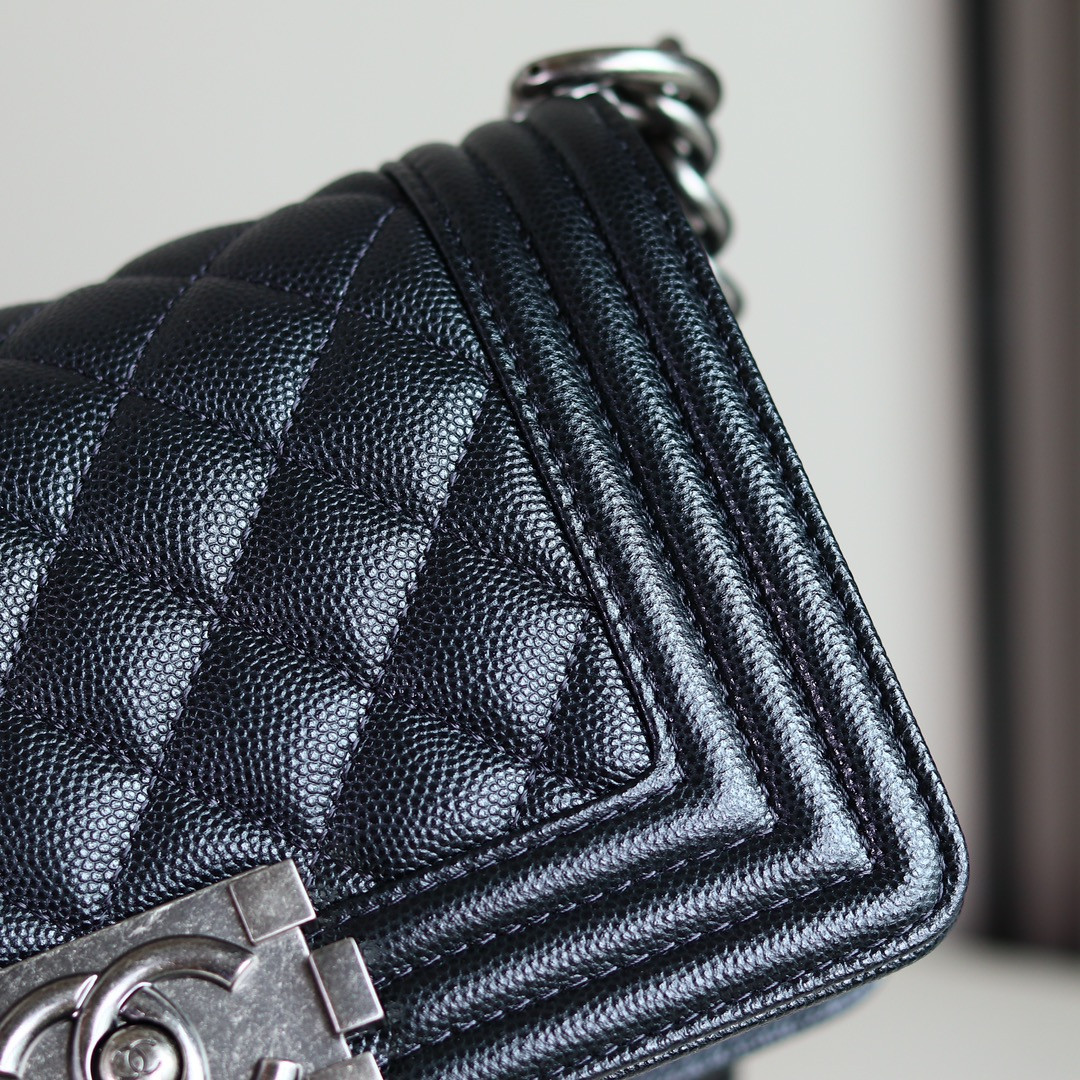 Ch*el Small BOY Handbag A67085 12x20.5x8.5cm