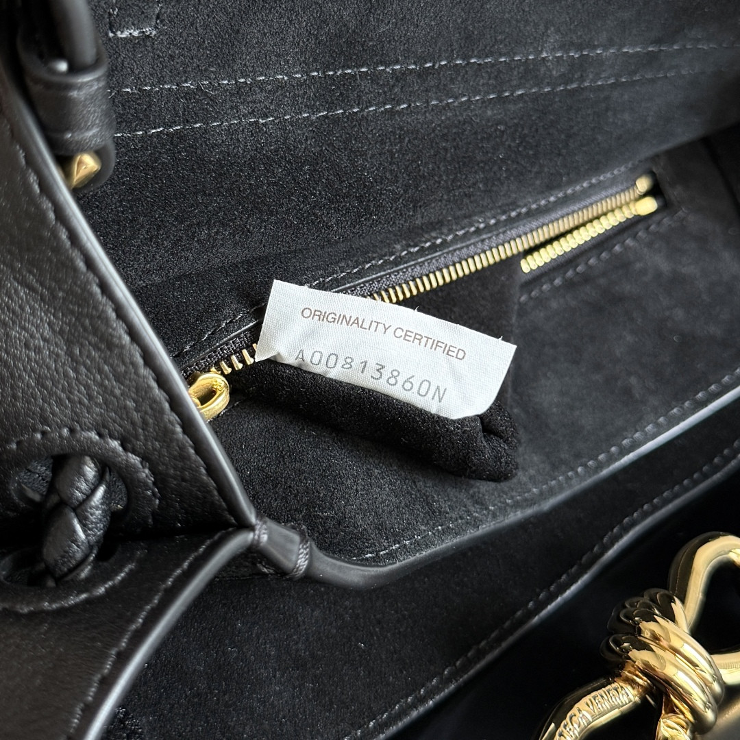 Bo*te*ga Ve*ne*ta Small Ciao Ciao 26x19x10.5cm