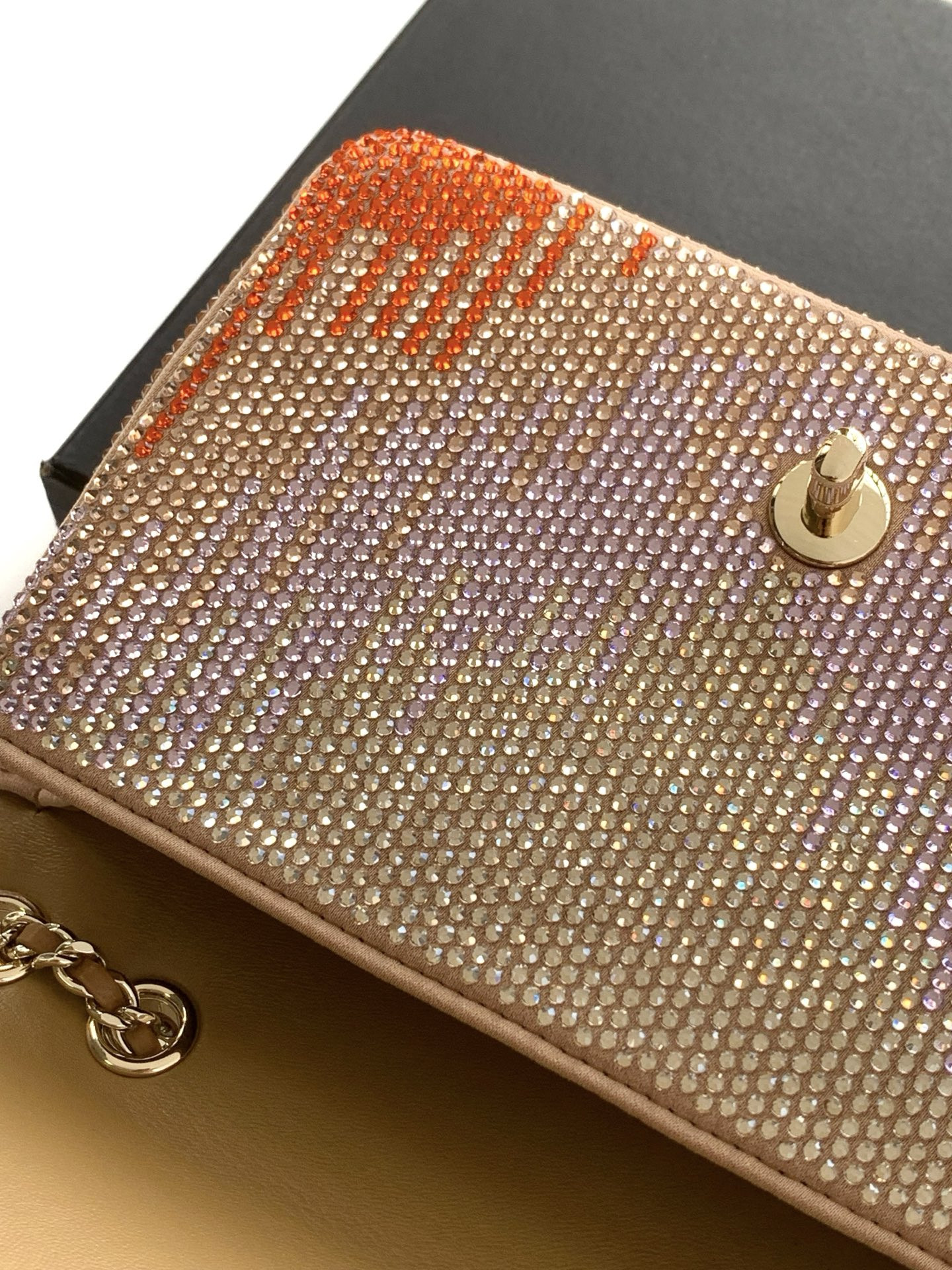 Ch*el 25ss CLASSIC FLAP HANDBAG CF 14x21x8cm