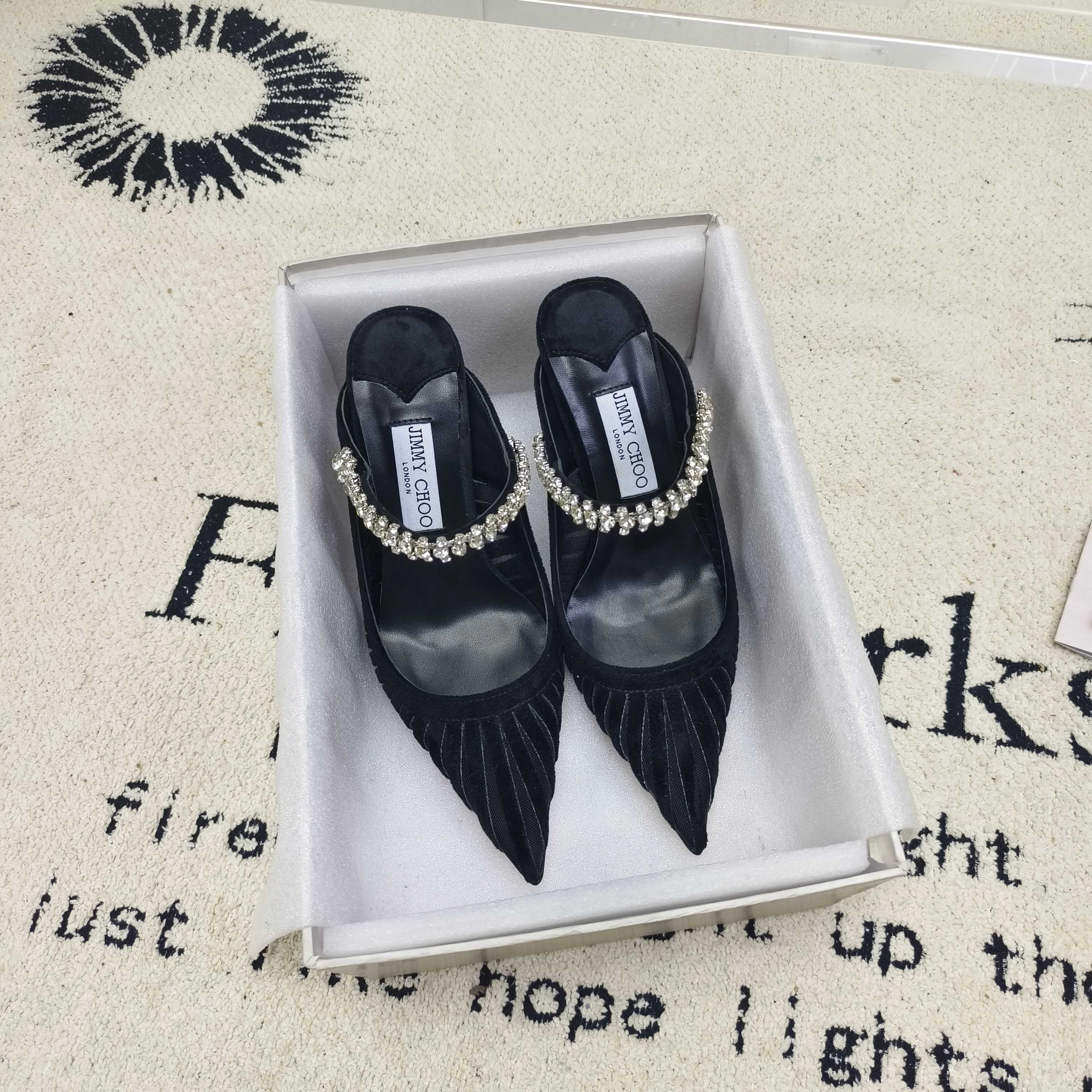 UA Ji*y Ch* Bing Mules