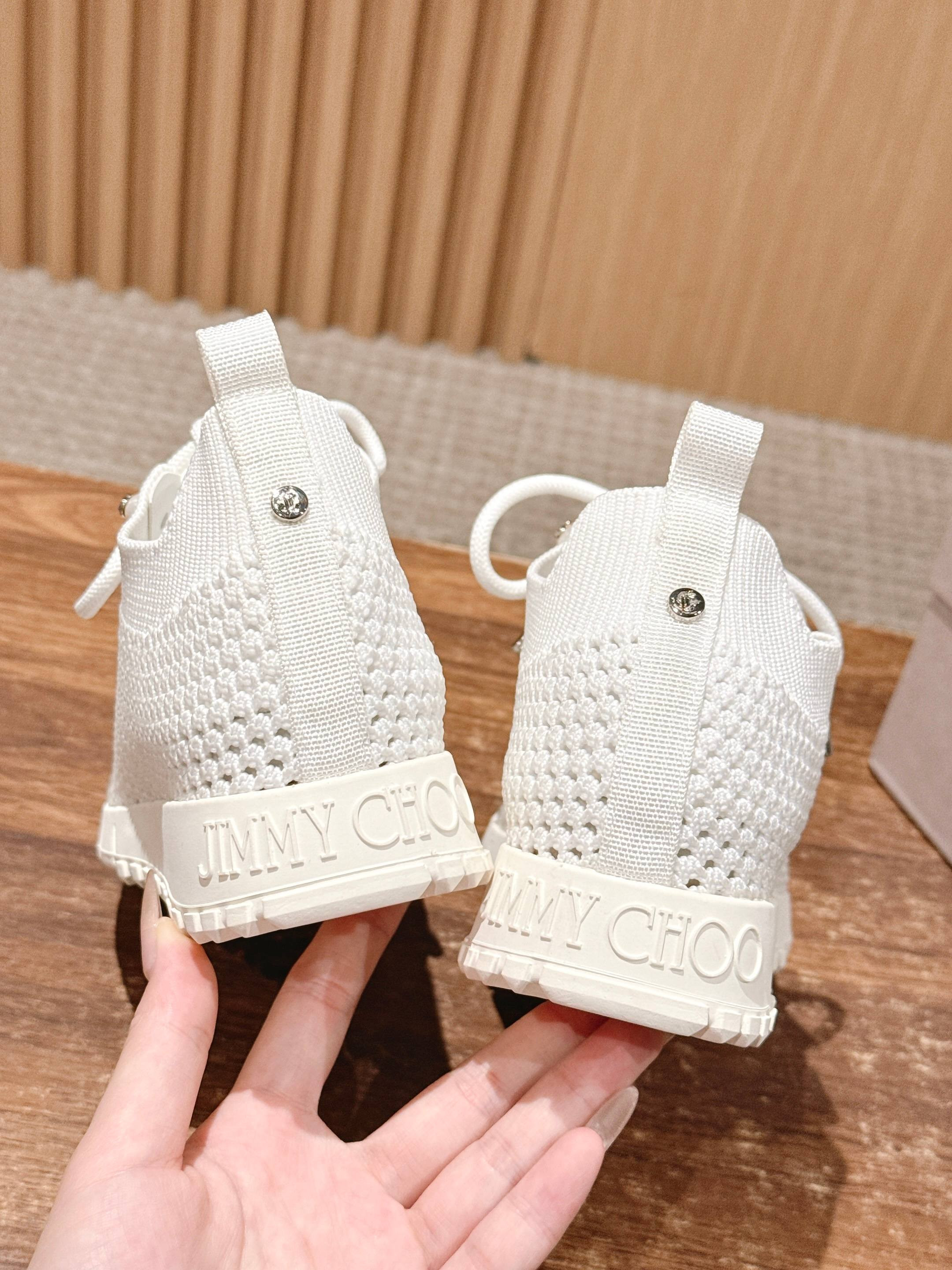 UA Ji*y Ch* Casual Sneakers