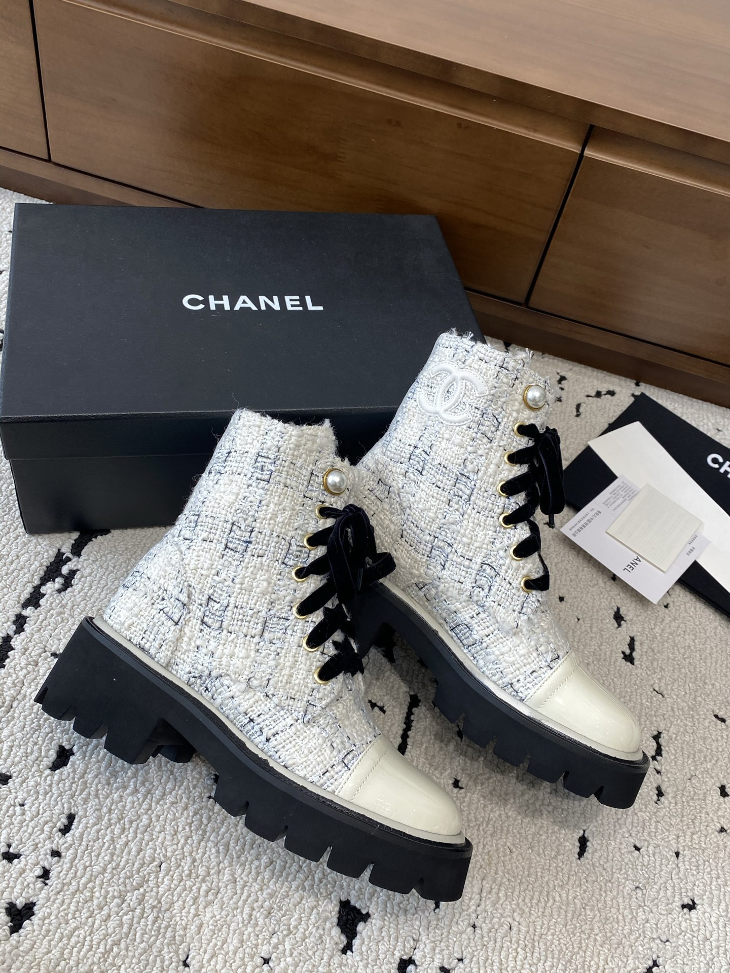 UA Ch*el Boots