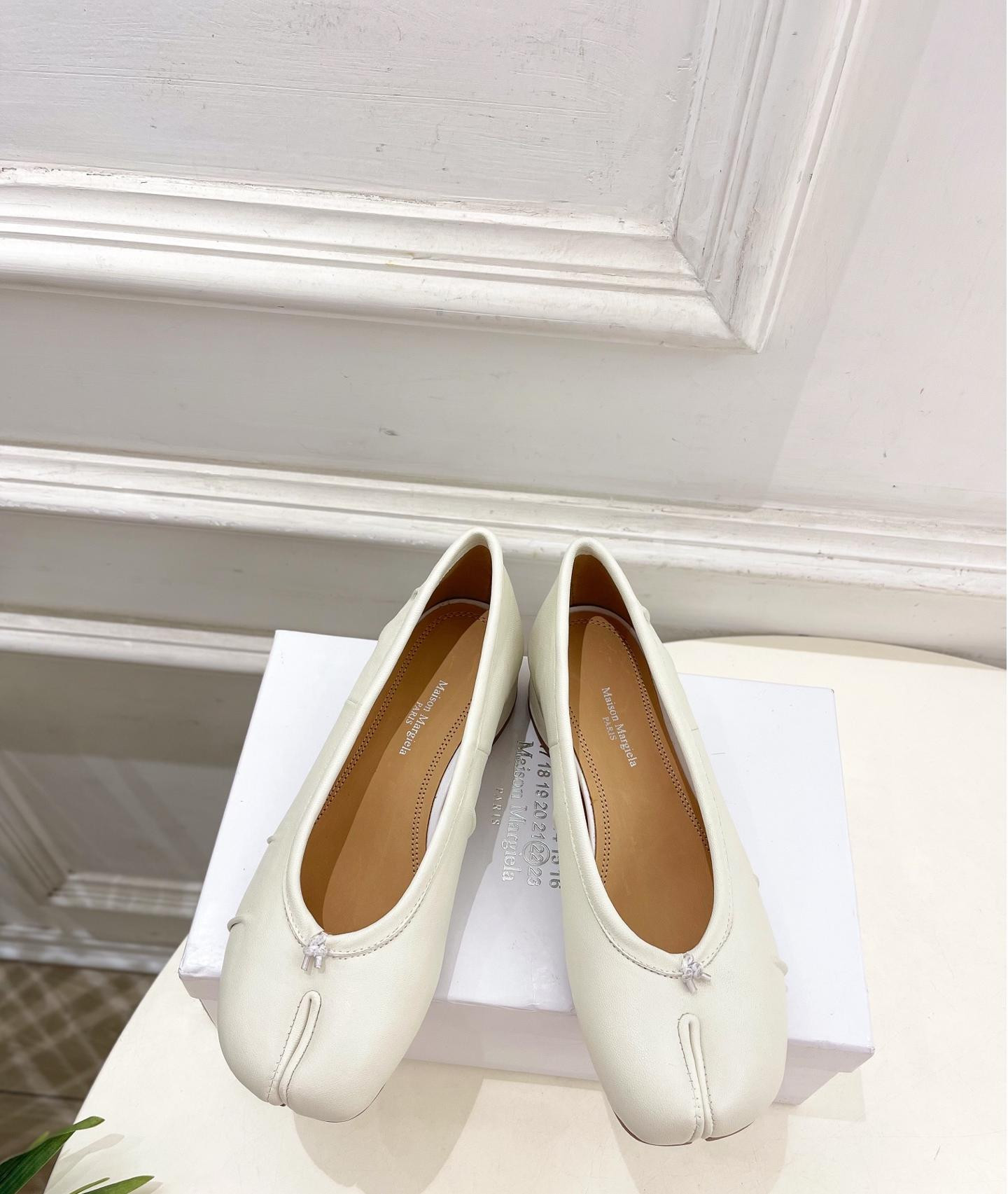 UA Maison Margiela Tabi Ballerina