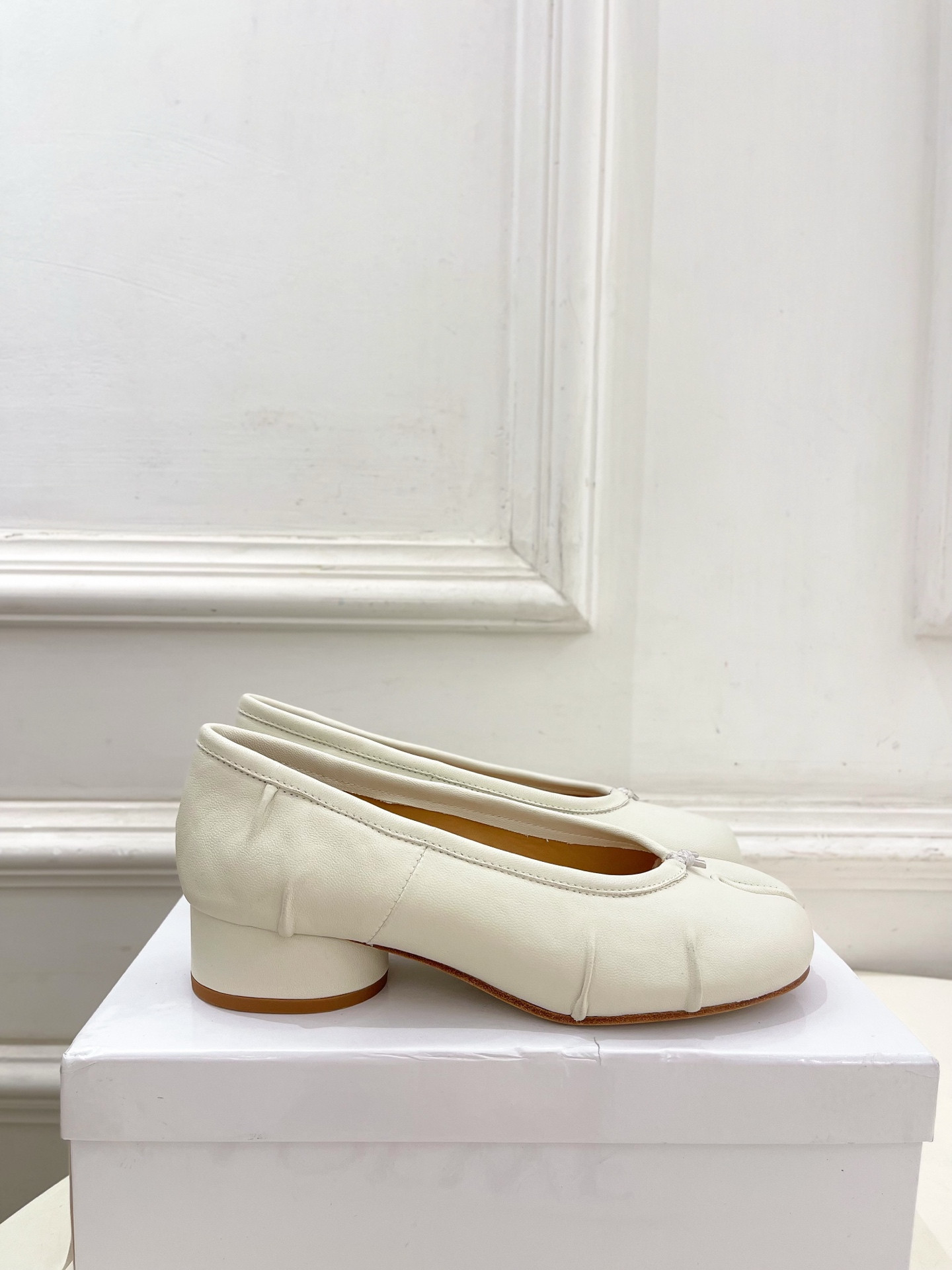 UA Maison Margiela Tabi Ballerina